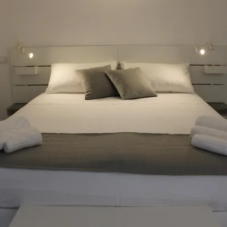 Palazzo Caltagirone Apartment